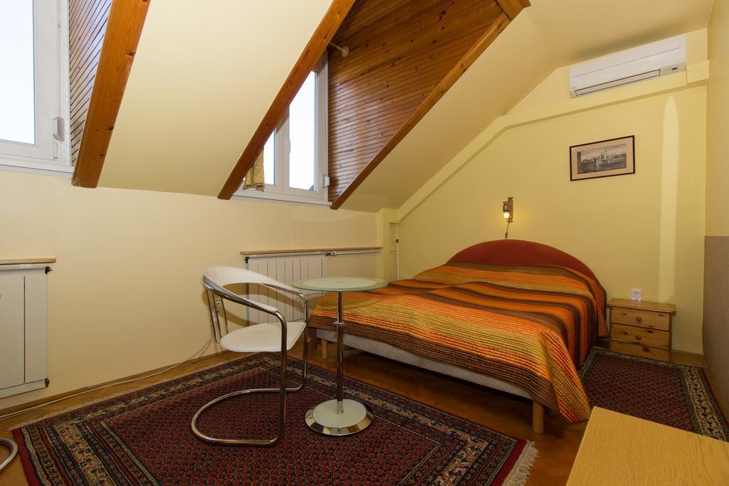 ブダペスト ブダヴァル ベッド ＆ ブレックファースト Bed & Breakfast エクステリア 写真